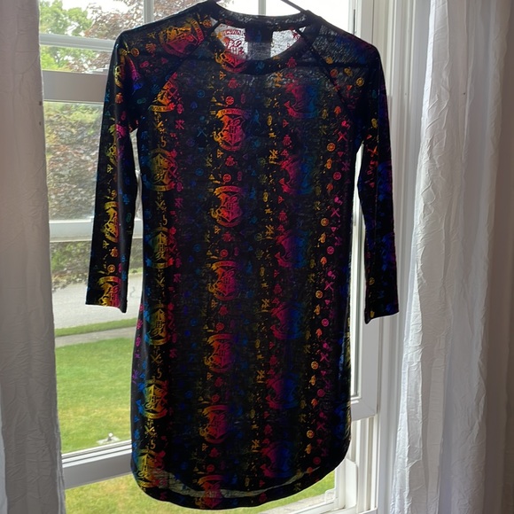 NWT: Harry Potter Hogwarts 10/12 iridescent top - Picture 5 of 6